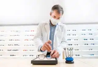 Quelles sont les qualités d’un bon opticien
