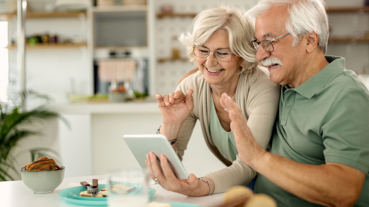 Mutuelle santé après 60 ans : ce qu'il faut vraiment vérifier avant de signer