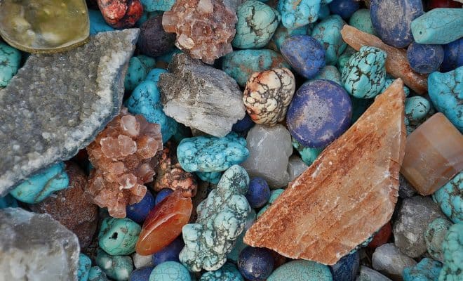 Utiliser une pierre naturelle brute pour votre déco intérieure : quels avantages ?